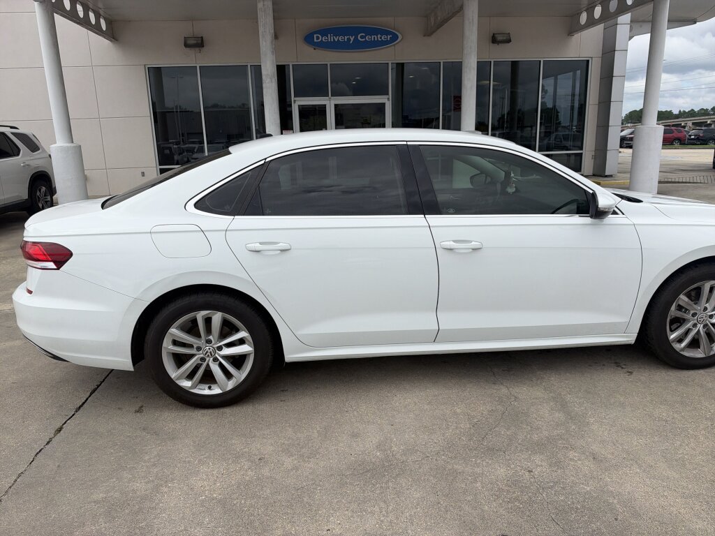 Used 2020 Volkswagen Passat 2.0T SE FWD image 13
