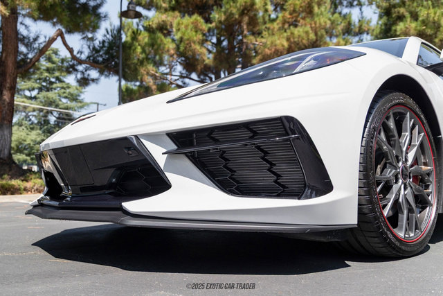 Used 2023 Chevrolet Corvette Stingray Premium Cpe w/ Z51 Performance Package image 48