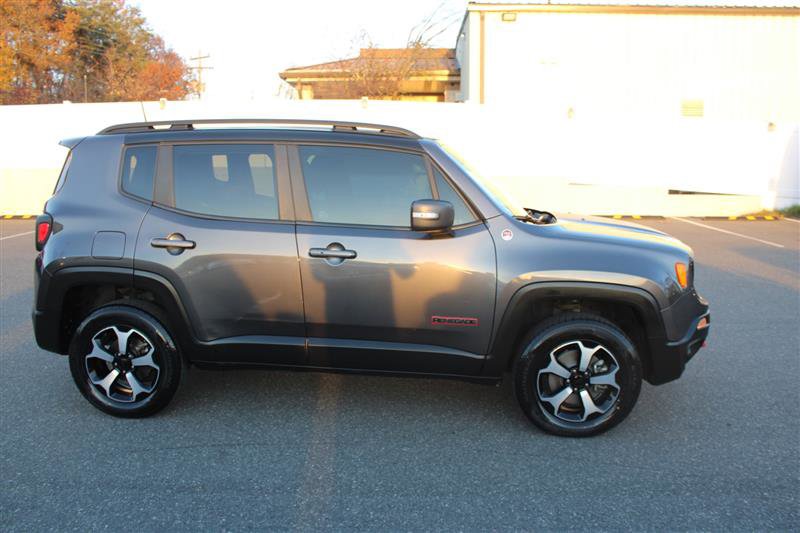 Used 2020 Jeep Renegade Trailhawk image 9