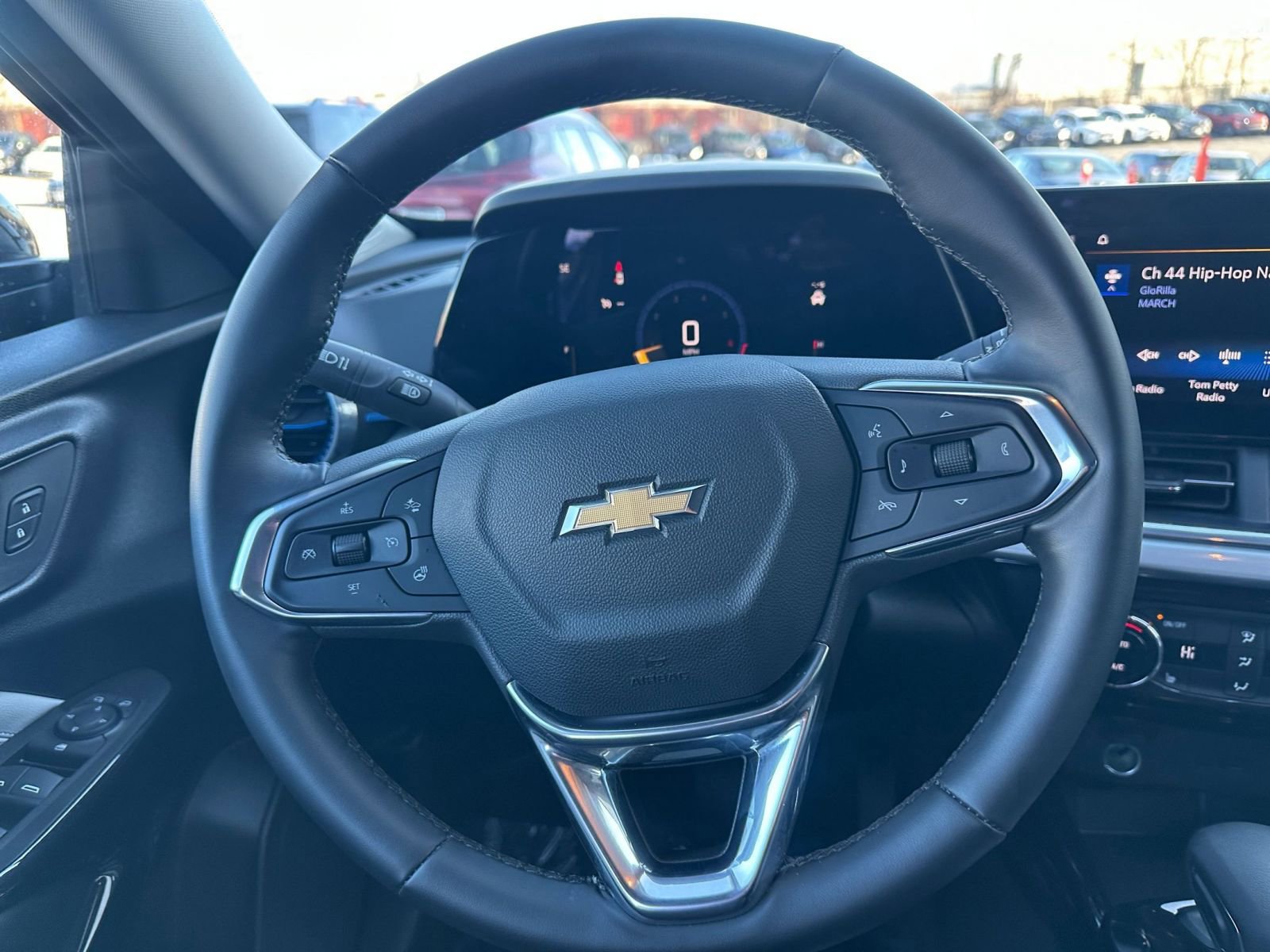 Used 2025 Chevrolet Trax LT w/ LT Convenience Package image 25