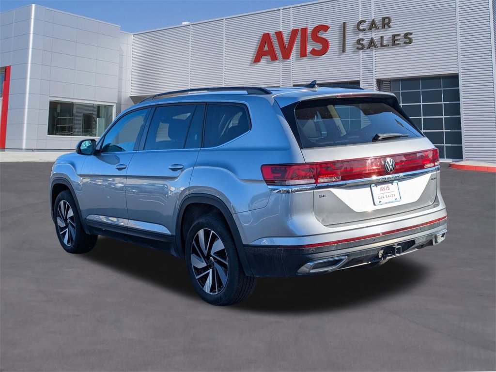 Used 2025 Volkswagen Atlas SE image 3