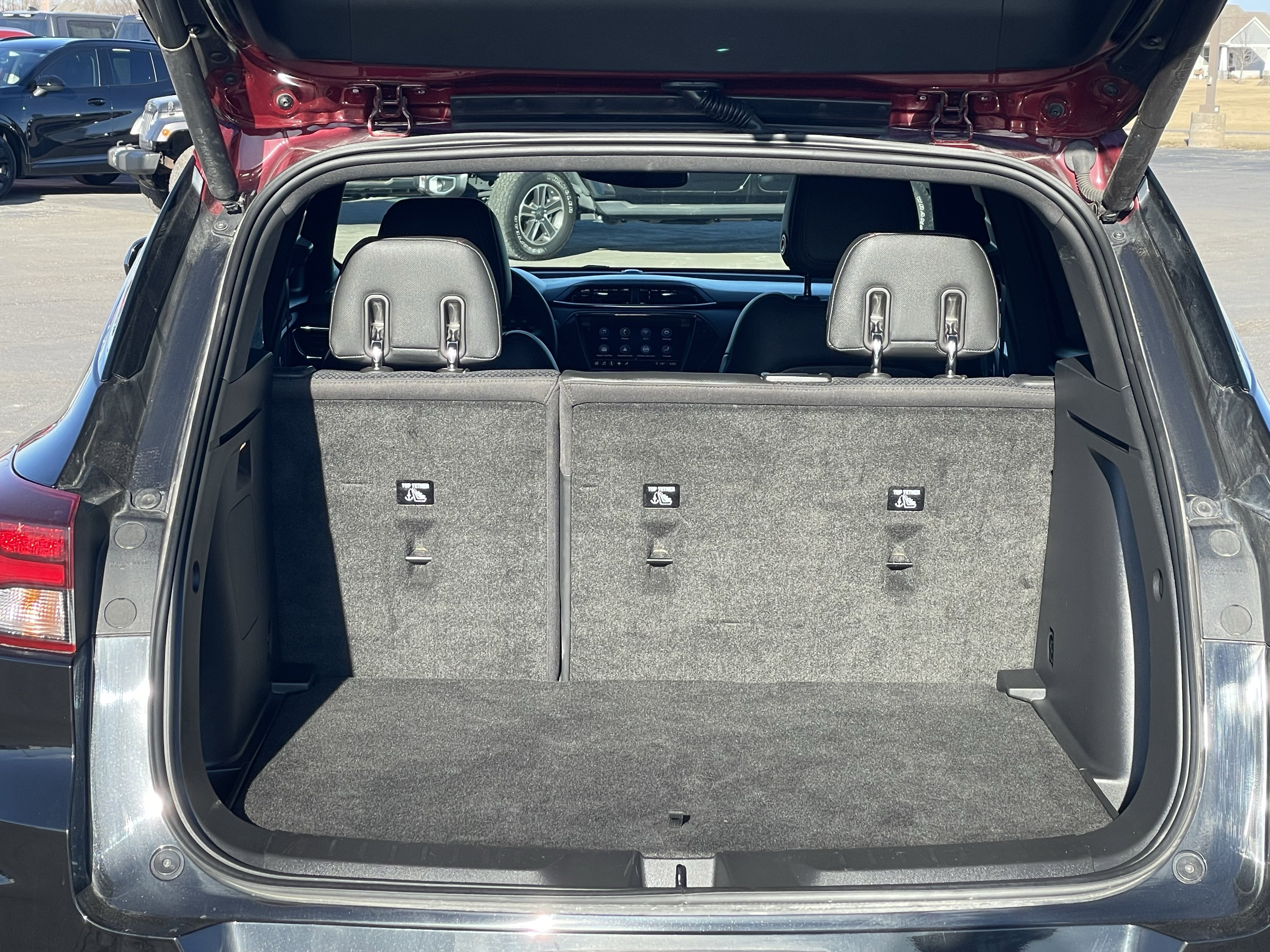 Used 2023 Chevrolet TrailBlazer RS w/ Sun and Liftgate Package image 15