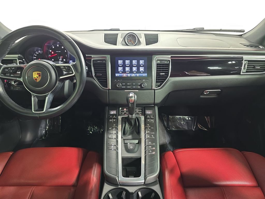 Used 2018 Porsche Macan AWD/4WD image 13