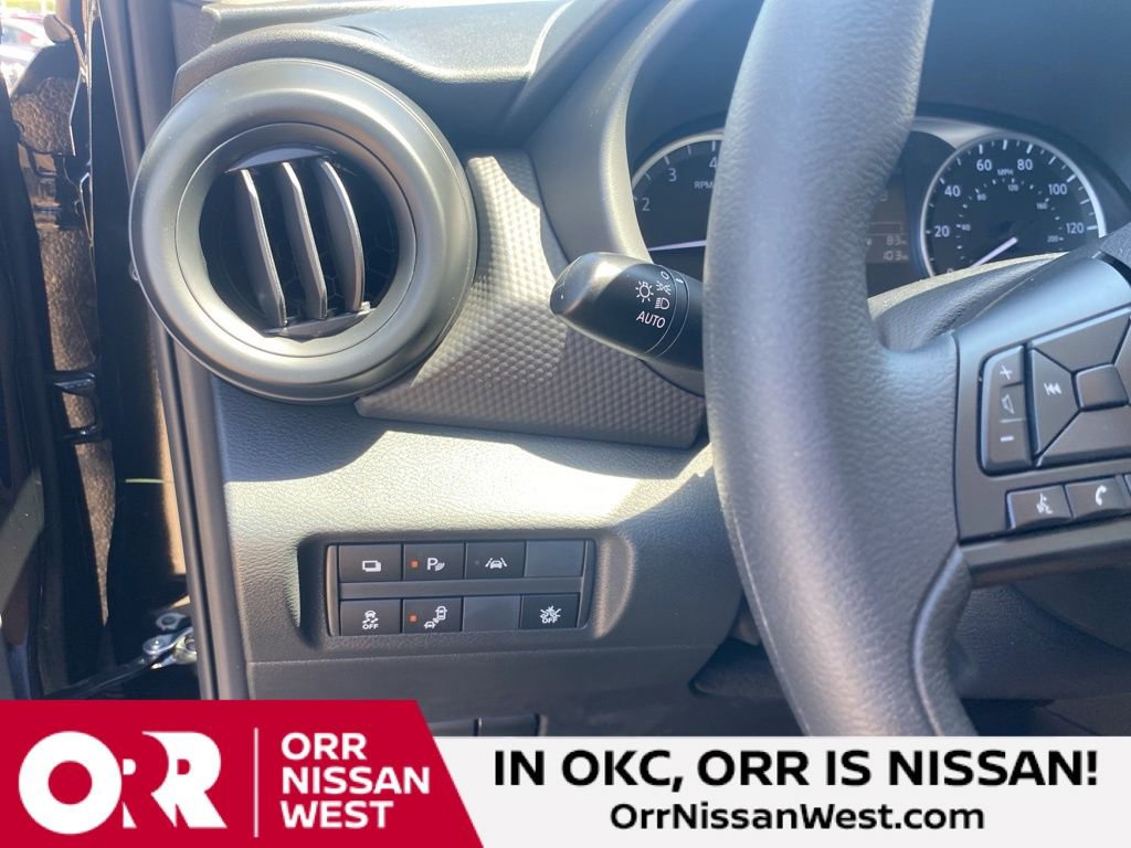 New 2025 Nissan Kicks Play S FWD image 26
