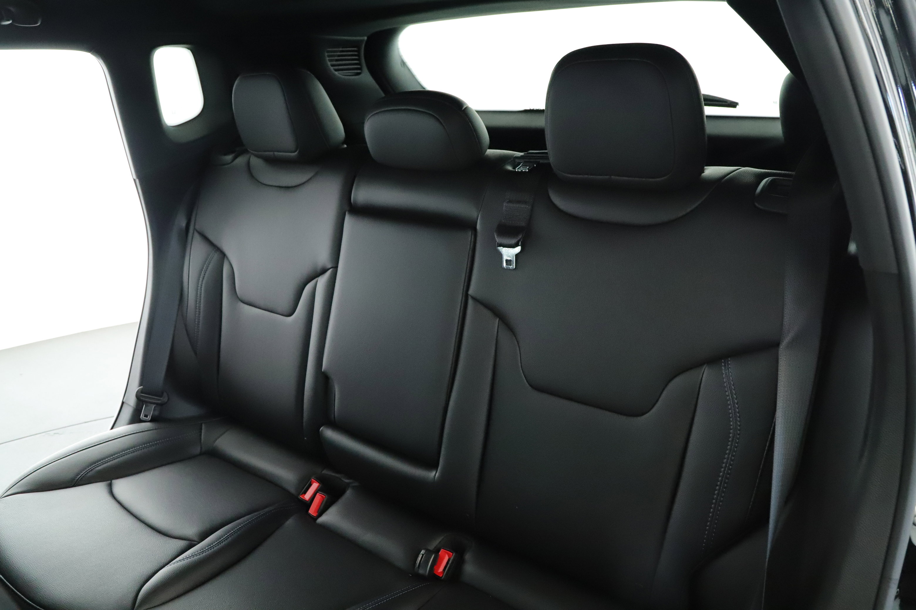 New 2026 Jeep Compass Limited w/ Sun, Sound & Navigation Group image 5