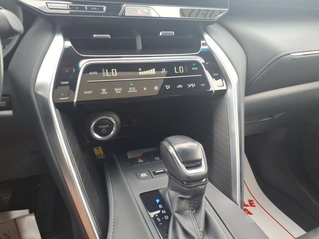Used 2023 Toyota Venza Nightshade AWD/4WD image 17