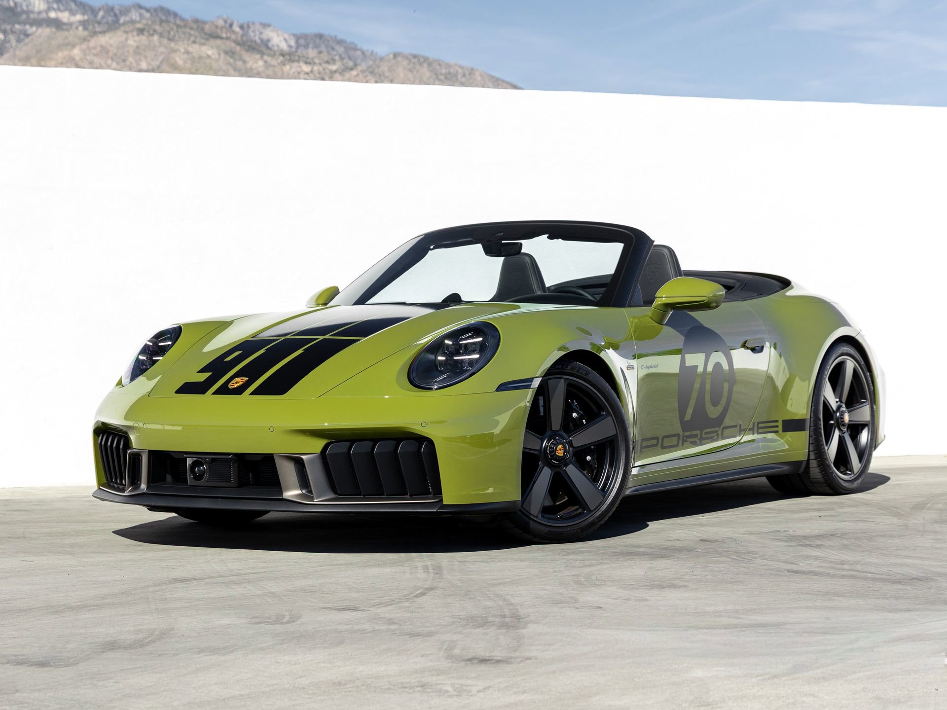 Certified 2026 Porsche 911 Carrera GTS RWD image 1