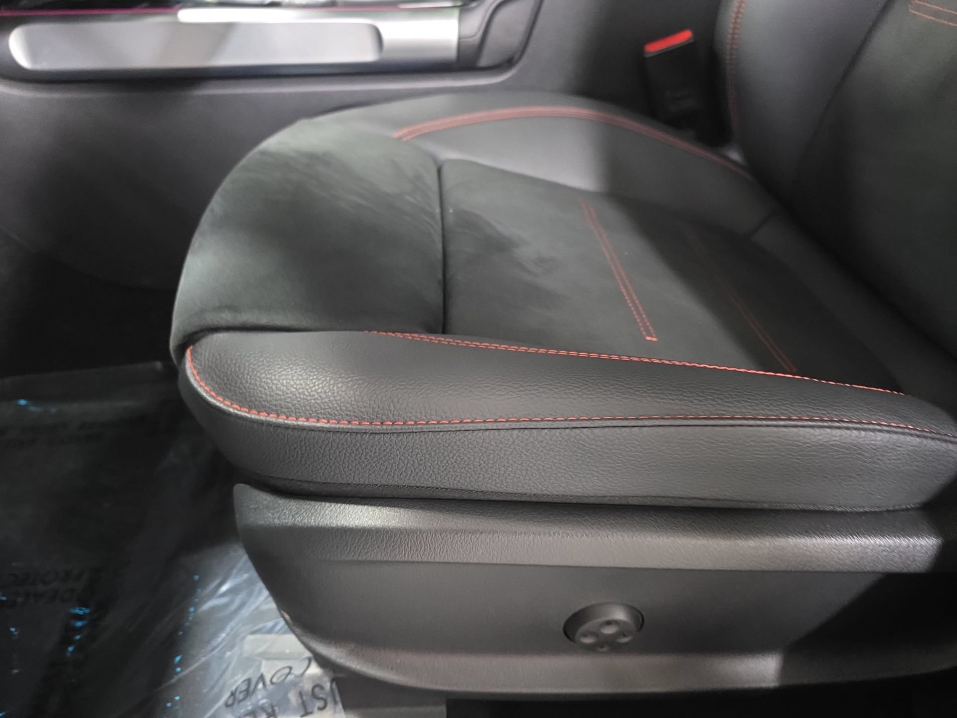 Certified 2024 Mercedes-Benz EQB 250+ image 28