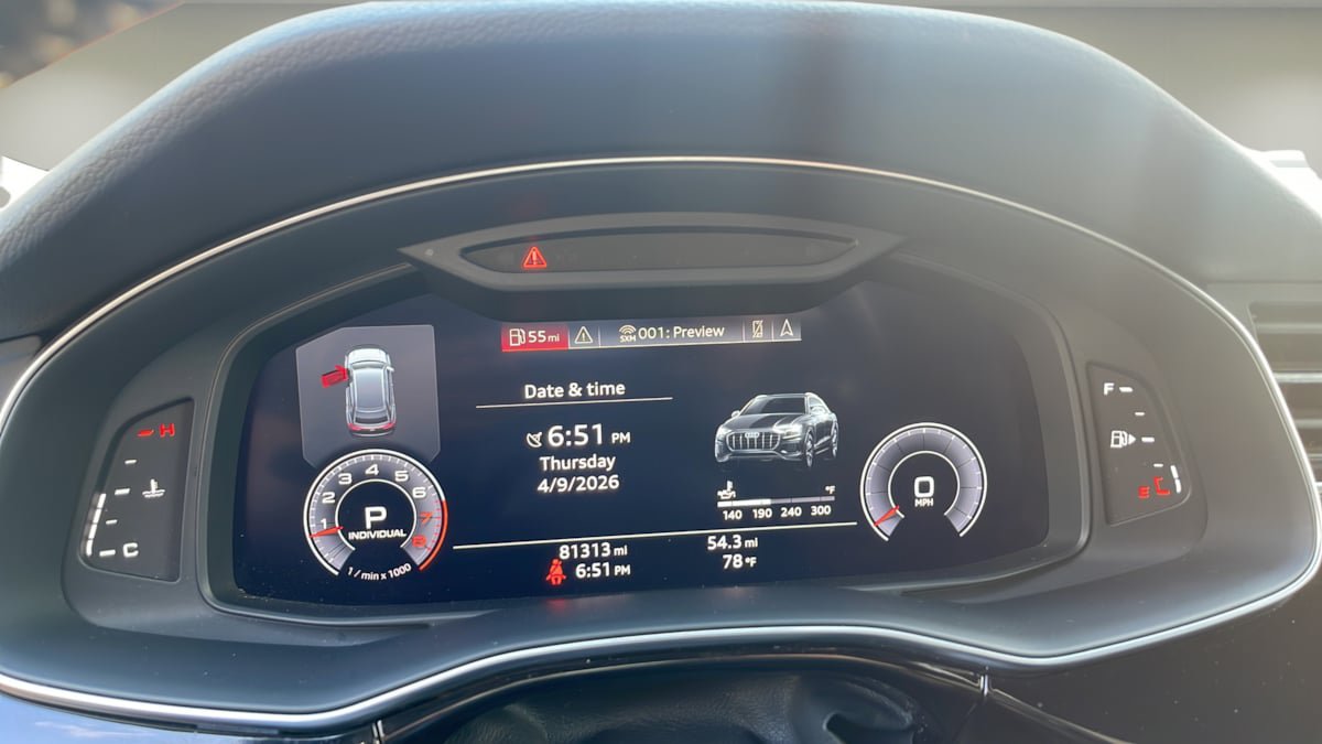 Used 2019 Audi Q8 Premium Plus w/ Premium Plus AWD/4WD image 12