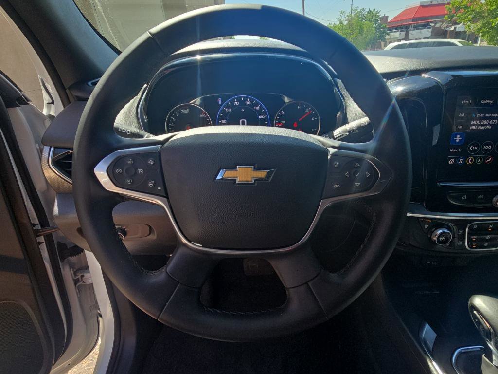 Used 2023 Chevrolet Traverse Premier image 14