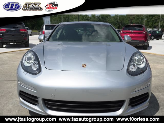 Used 2016 Porsche Panamera RWD image 8