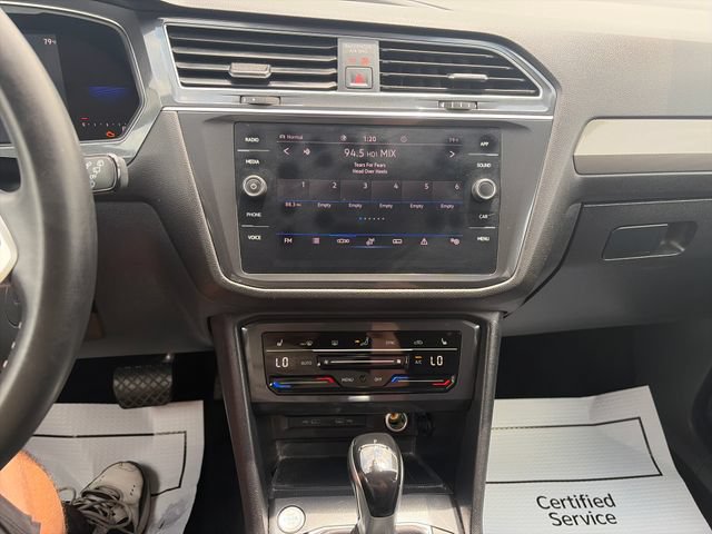 Used 2023 Volkswagen Tiguan SE AWD/4WD image 17