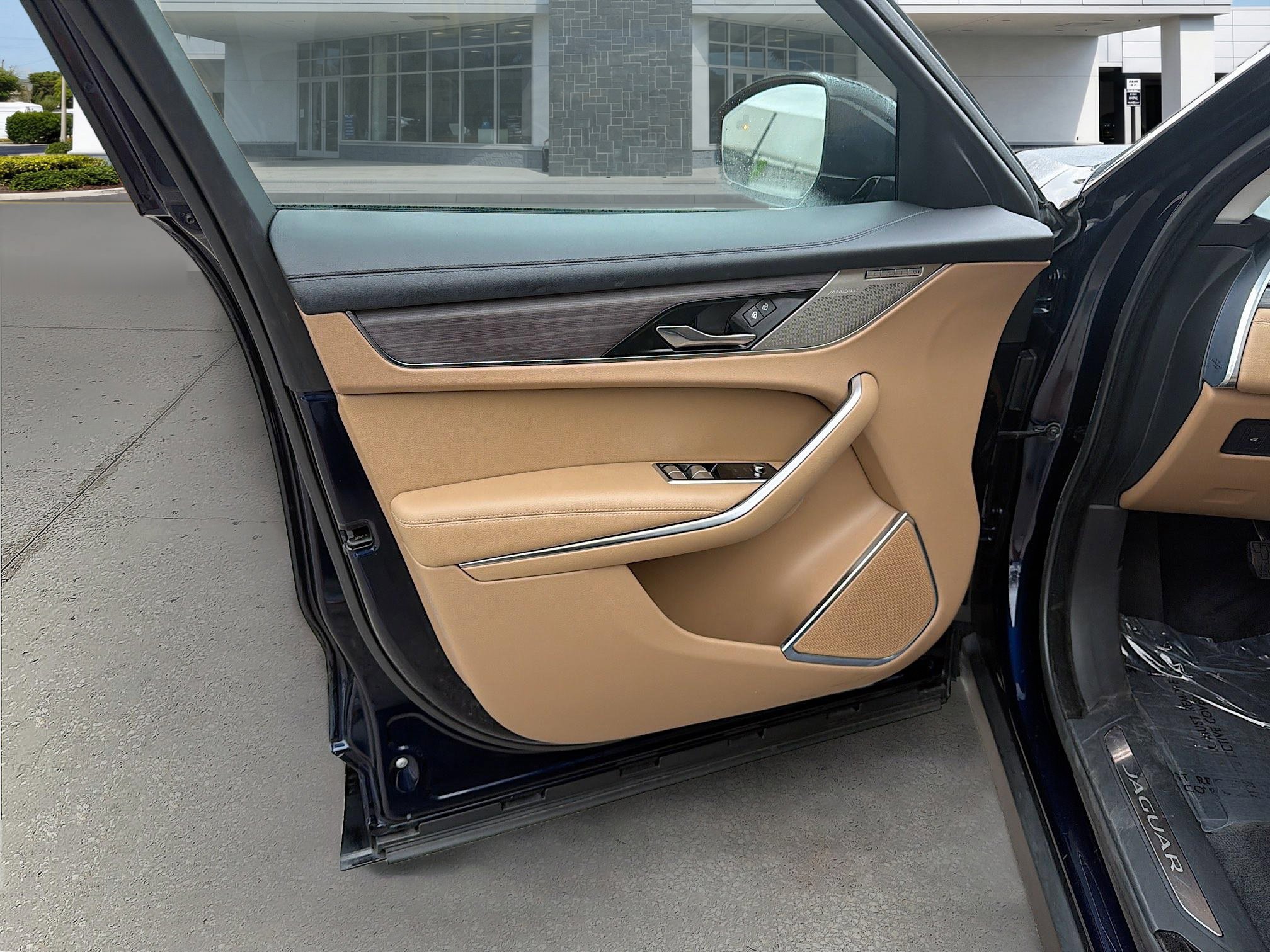 Used 2022 Jaguar F-PACE S image 22