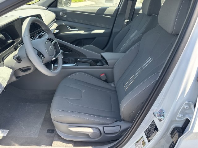 New 2026 Hyundai Elantra Sport FWD image 11