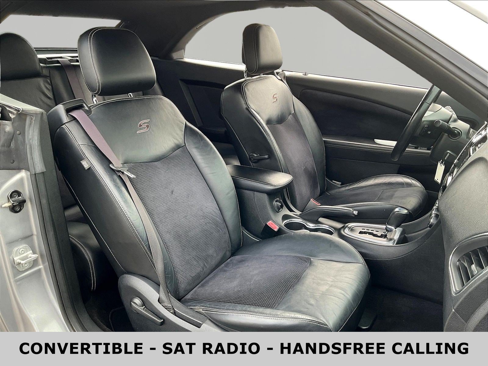 Used 2014 Chrysler 200 S FWD image 28