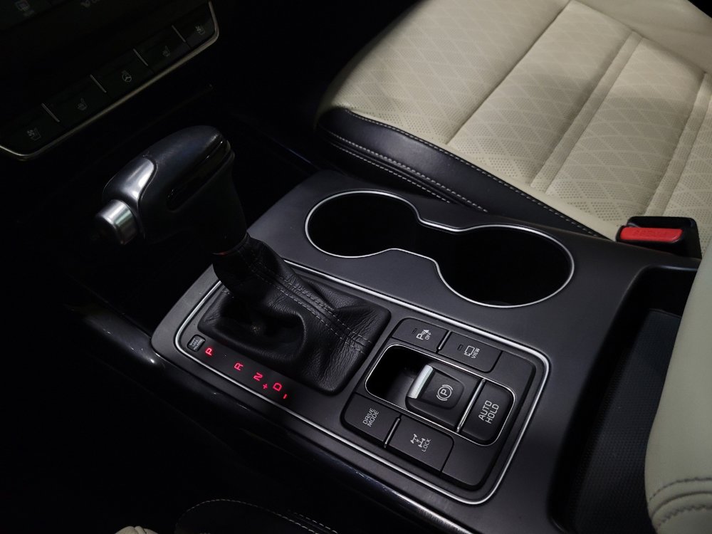 Used 2018 Kia Sorento SX image 26