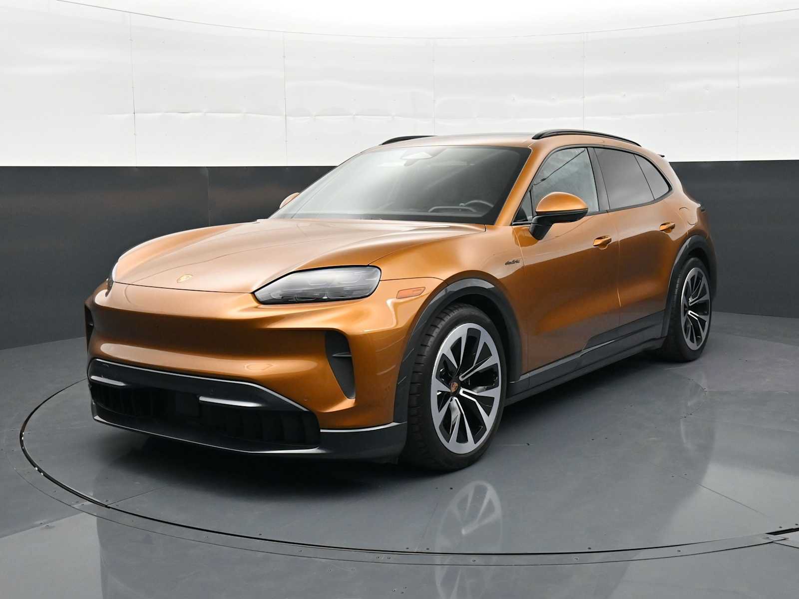 New 2026 Porsche Cayenne Electric AWD/4WD image 1