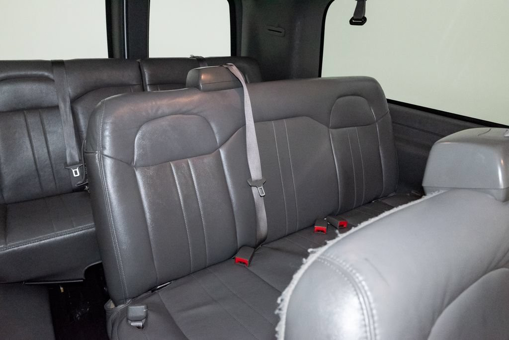 Used 2022 Chevrolet Express 3500 LS RWD image 14
