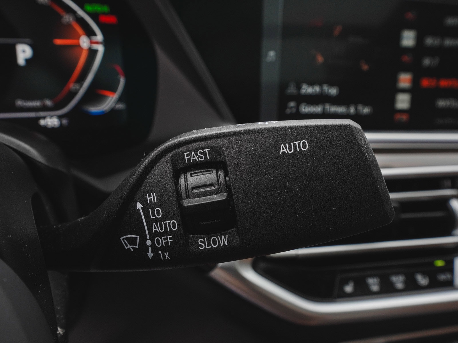 Used 2023 BMW X6 xDrive40i w/ M Sport Package image 24