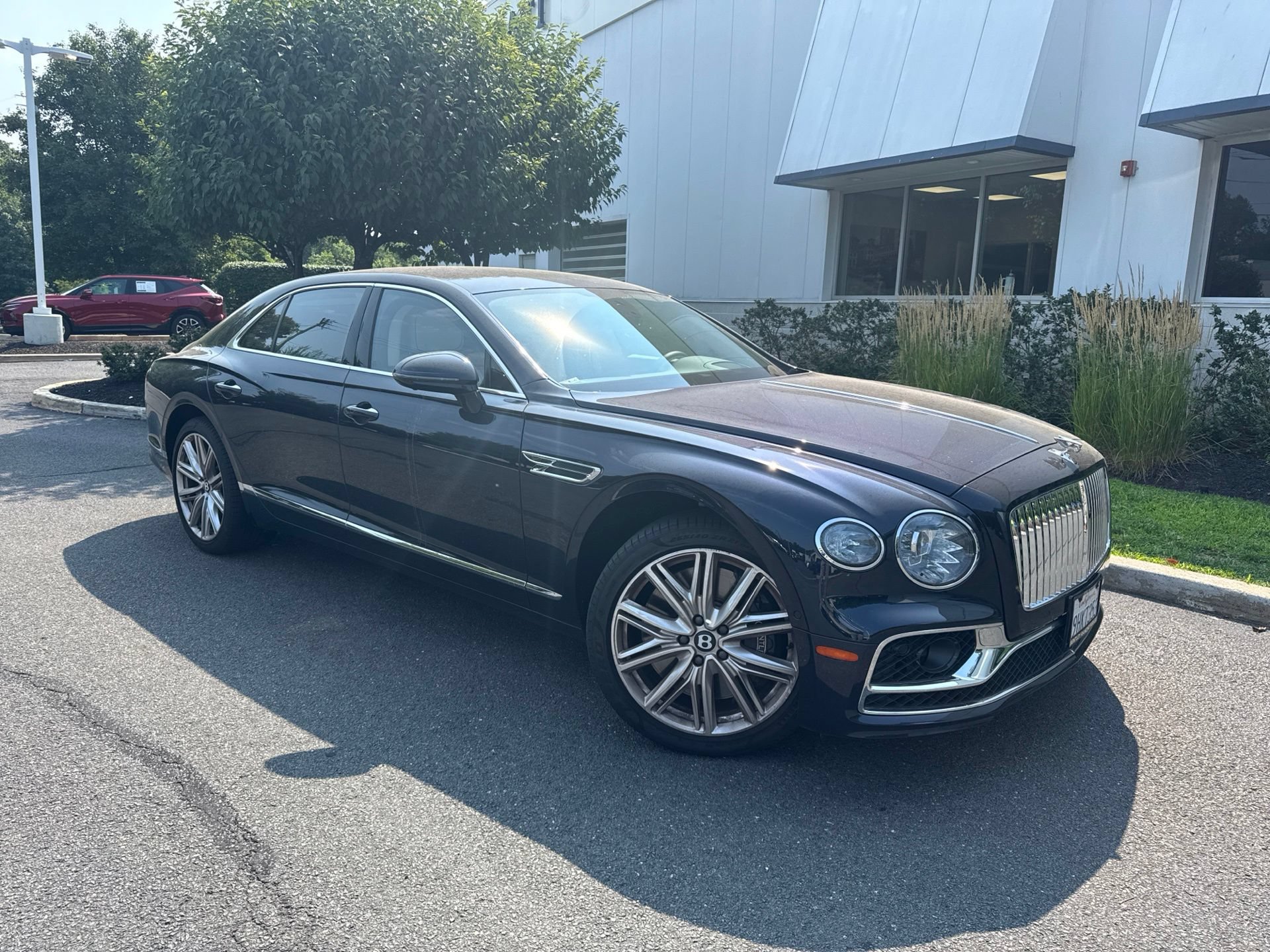 Certified 2023 Bentley Flying Spur V8 AWD/4WD image 1