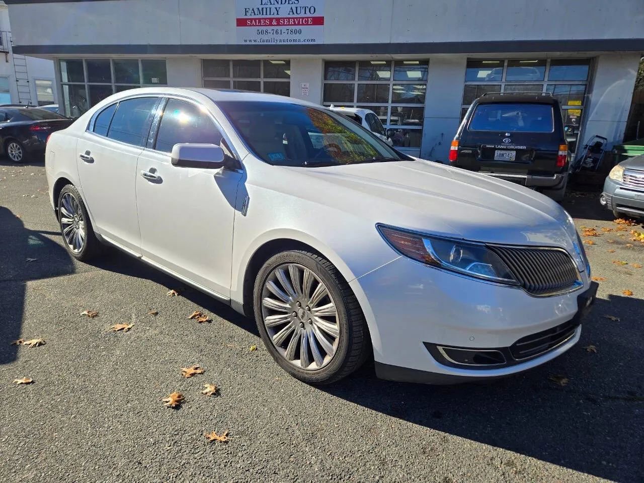 Used 2014 Lincoln MKS AWD w/ Equipment Group 101A image 17