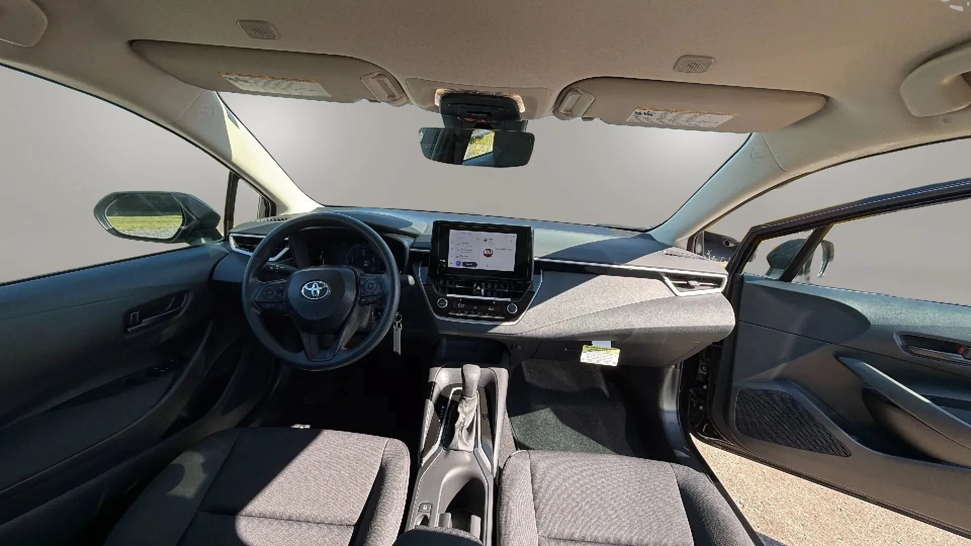 Used 2026 Toyota Corolla LE FWD image 9