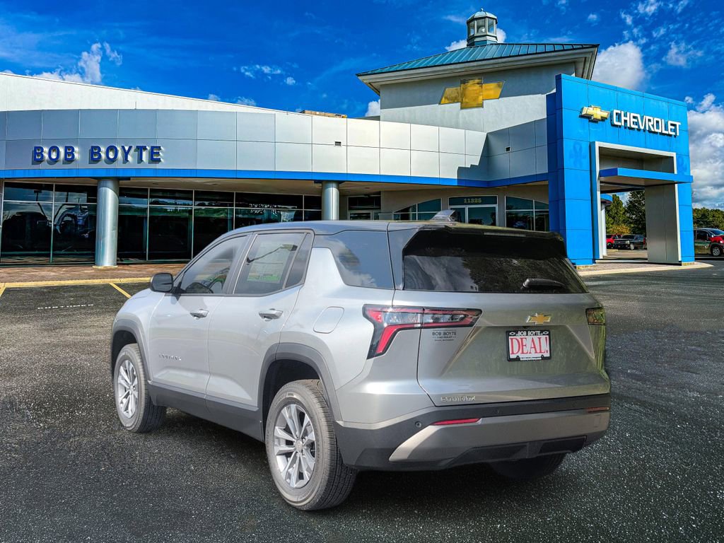 New 2026 Chevrolet Equinox LT w/ Convenience Package II FWD image 3