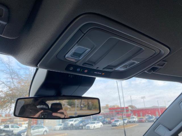 Used 2024 Chevrolet Silverado 2500 LT w/ Convenience Package image 25