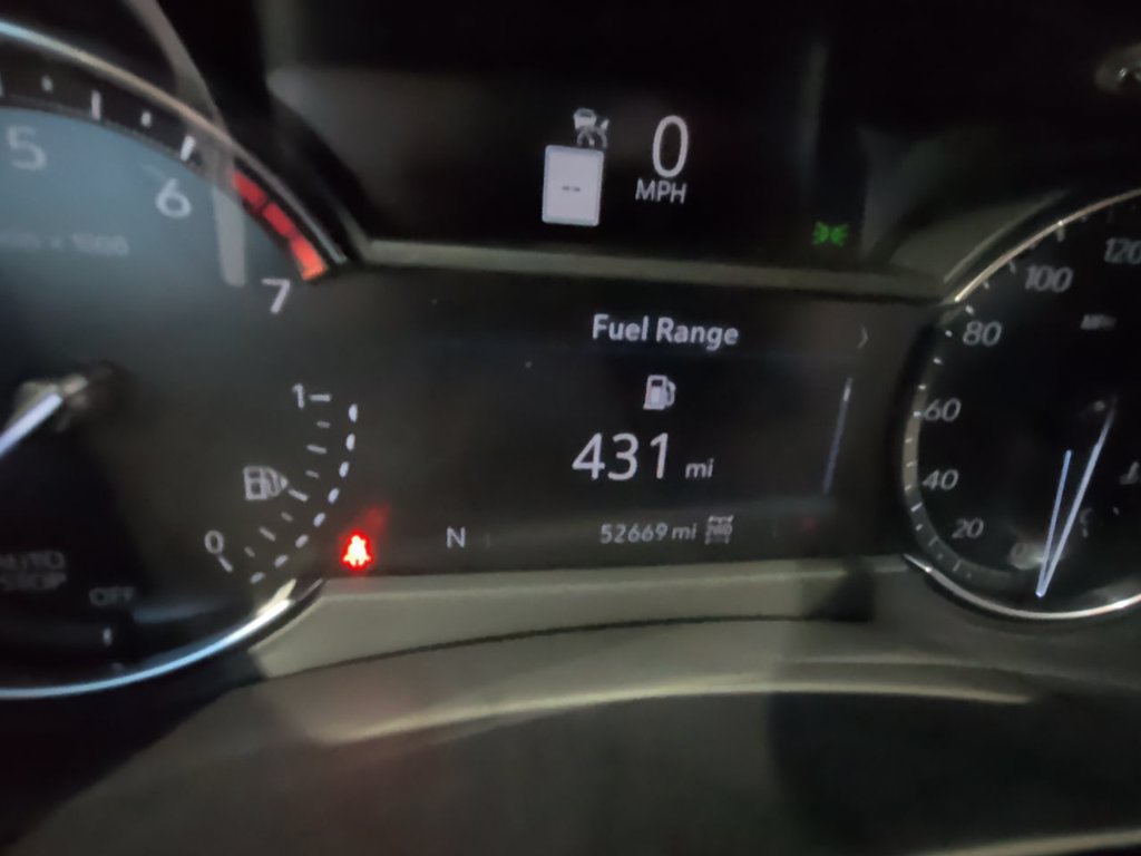 Used 2020 Cadillac XT4 Premium Luxury w/ Enhanced Visibility Package AWD/4WD image 16
