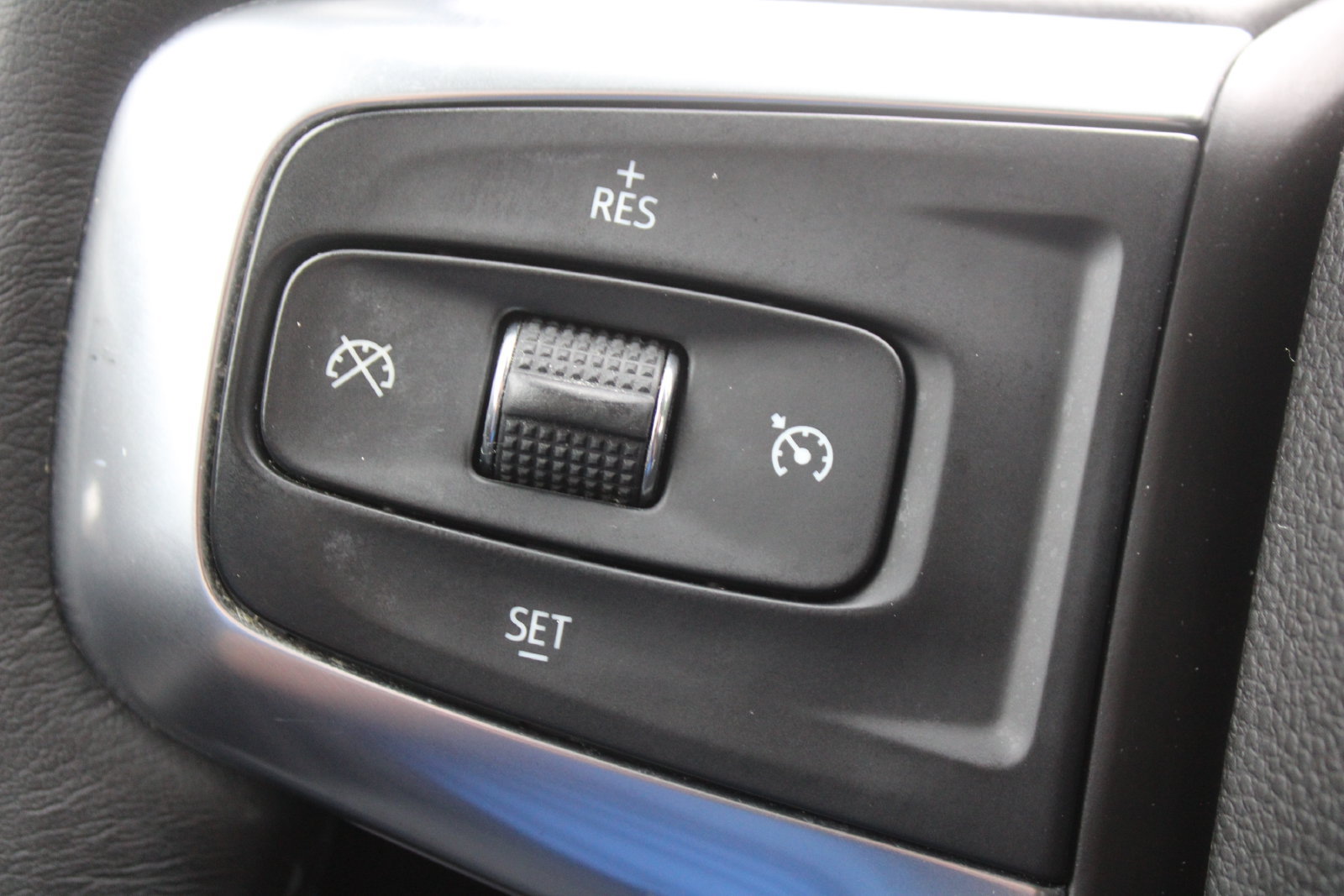 Used 2020 Chevrolet Blazer LT w/ LPO, Floor Liner Package FWD image 27