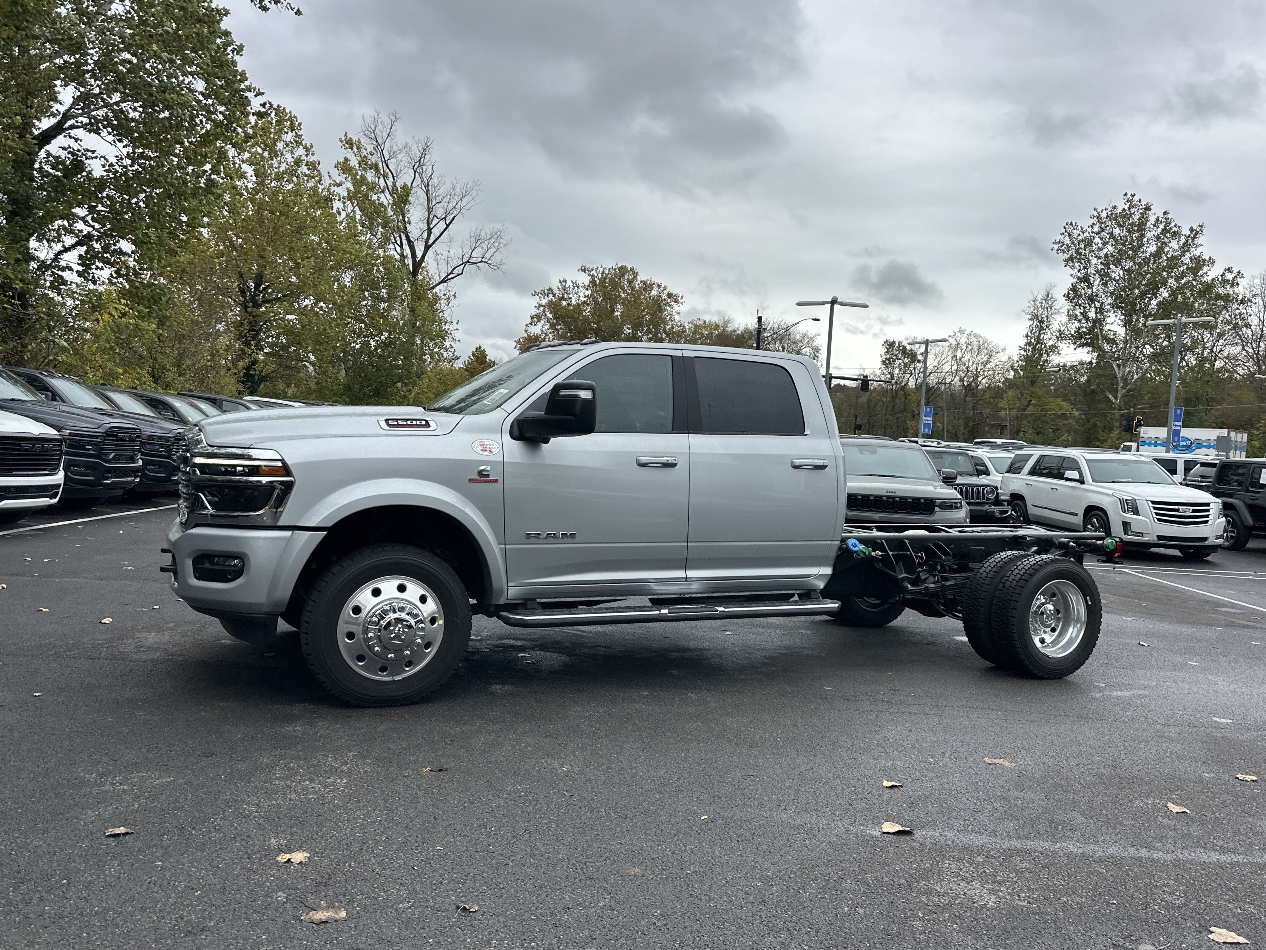 New 2027 RAM 5500 4x4 Crew Cab image 26