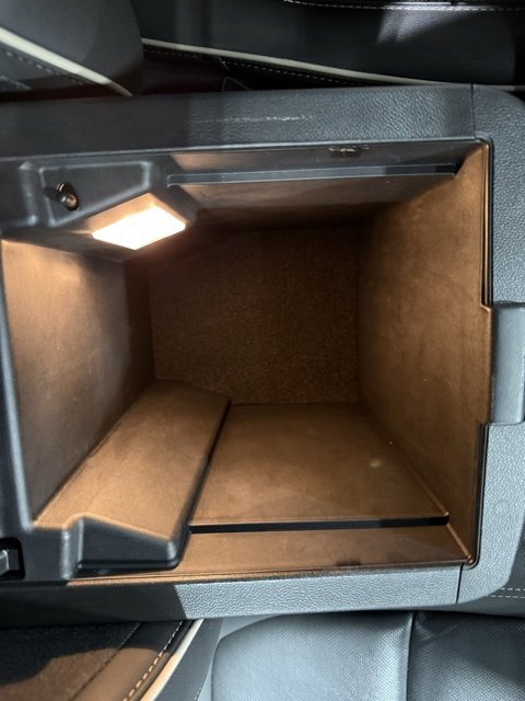 Used 2023 Chevrolet Traverse Premier image 30