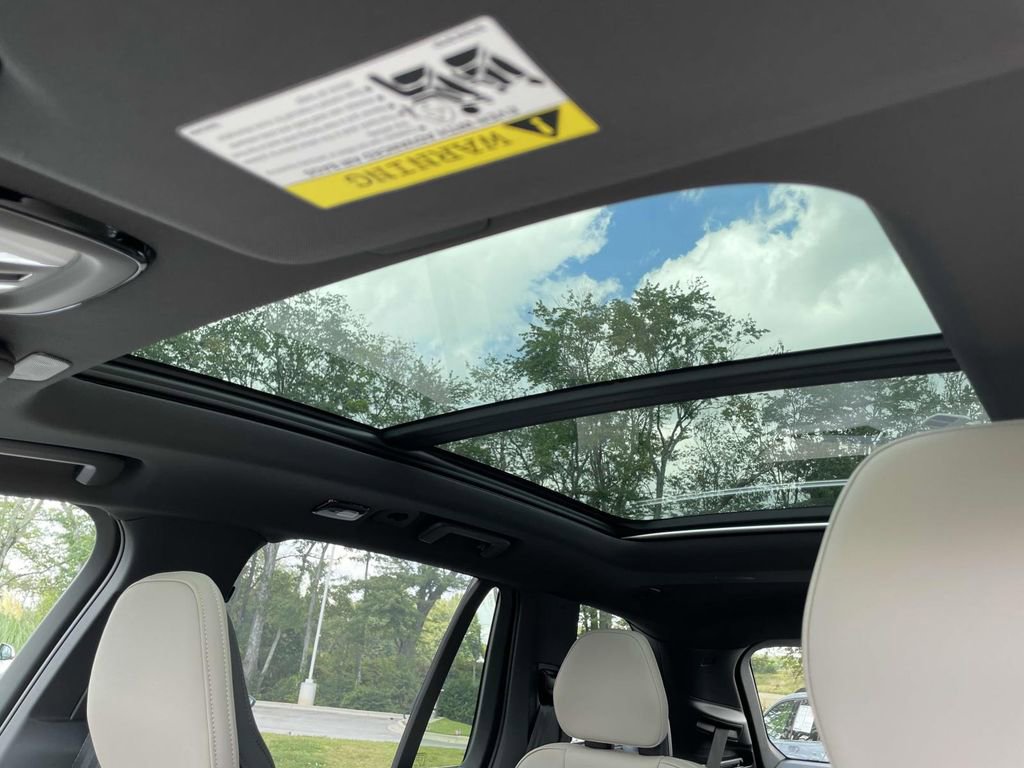 New 2026 Volvo XC90 B6 Plus image 10