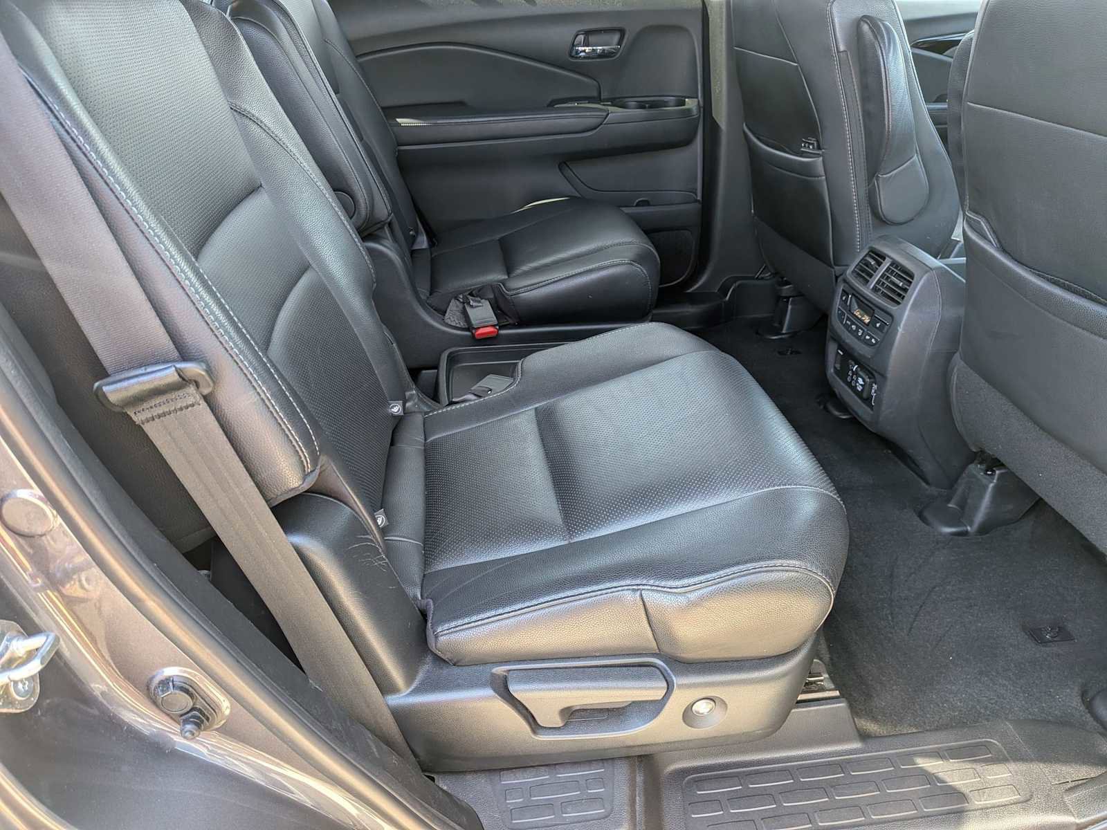 Certified 2019 Honda Pilot Elite image 20