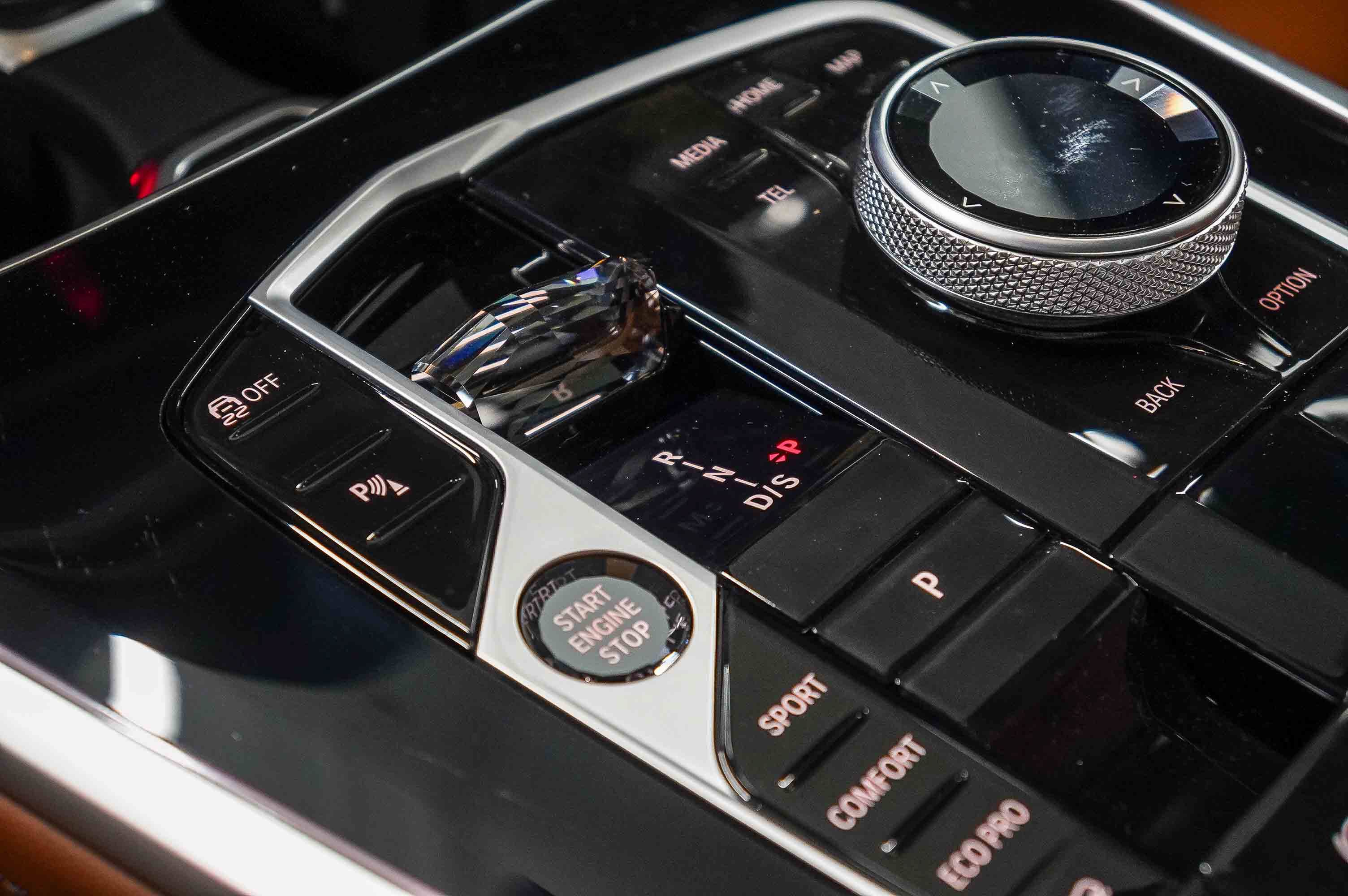 New 2027 BMW X7 M60i AWD/4WD image 22