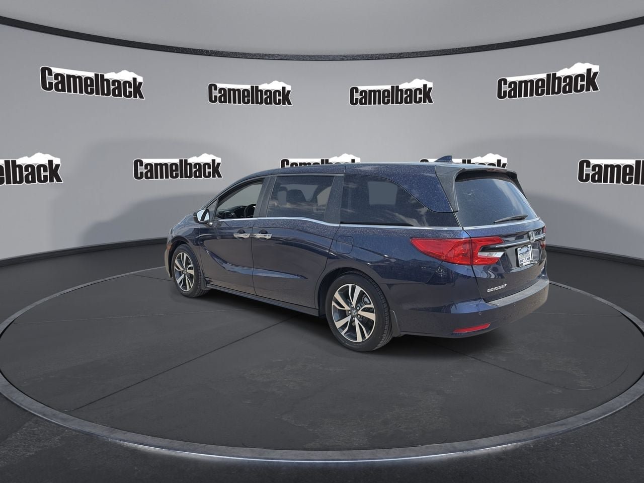 Used 2023 Honda Odyssey Touring image 5