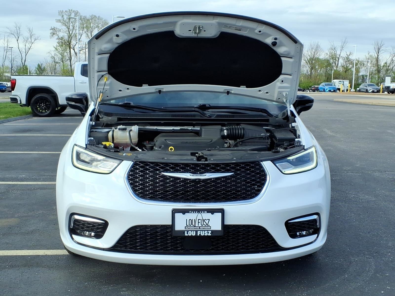 Used 2024 Chrysler Pacifica Touring-L image 33