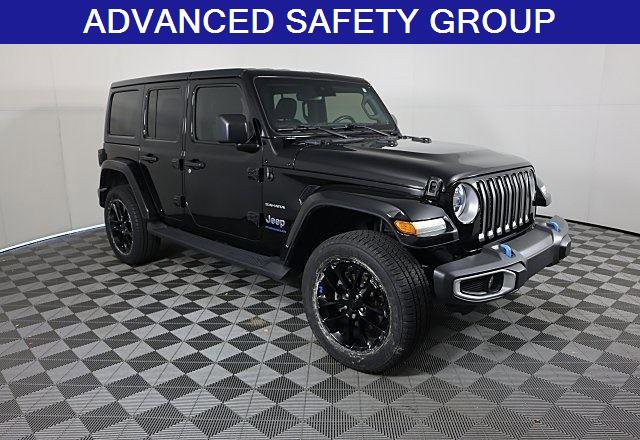 Used 2023 Jeep Wrangler Sahara w/ Cold Weather Group image 2