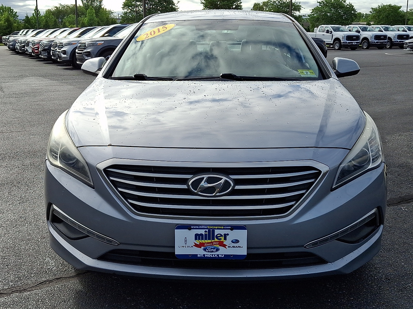 Used 2015 Hyundai Sonata SE FWD image 2