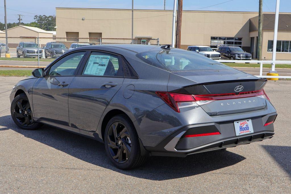 New 2026 Hyundai Elantra Sport image 2