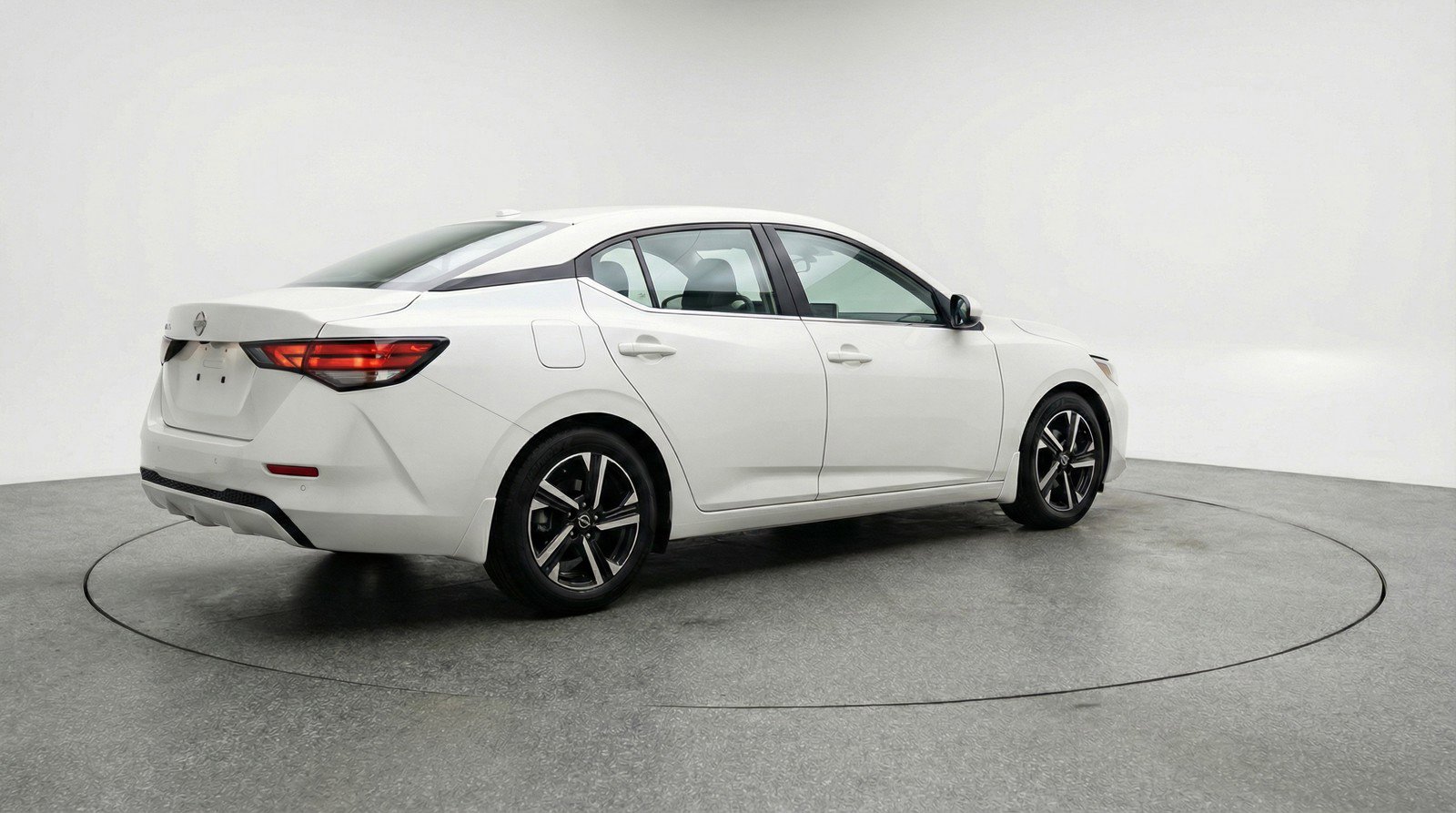 Used 2025 Nissan Sentra SV FWD image 7