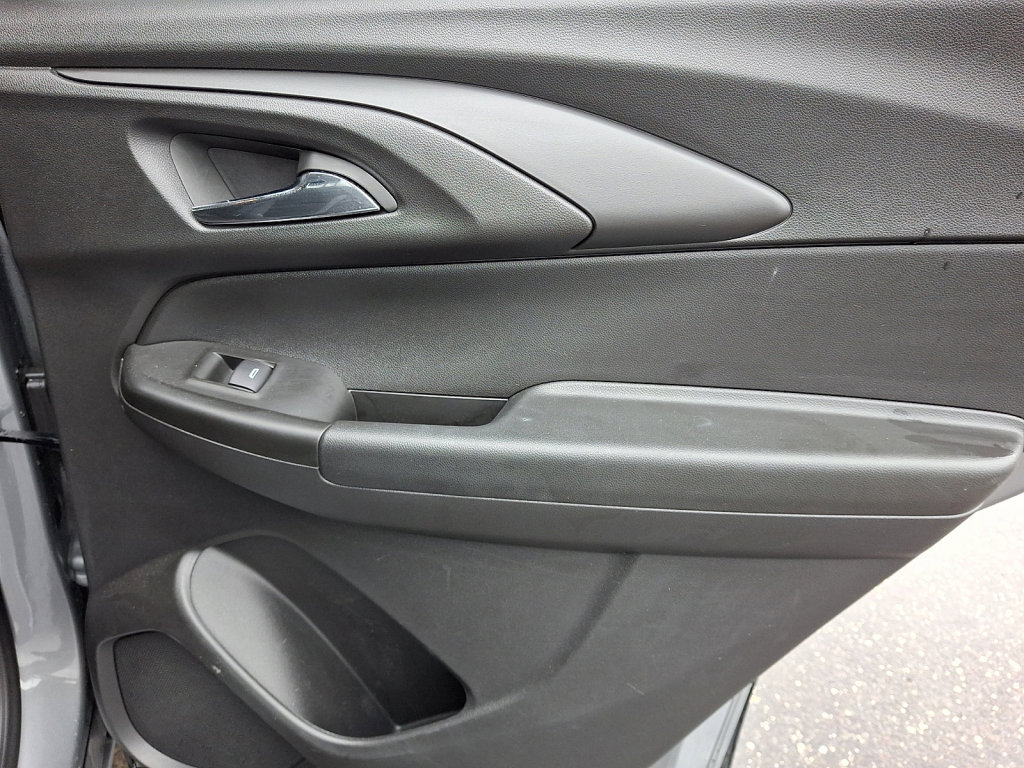 Used 2025 Chevrolet TrailBlazer LT image 14