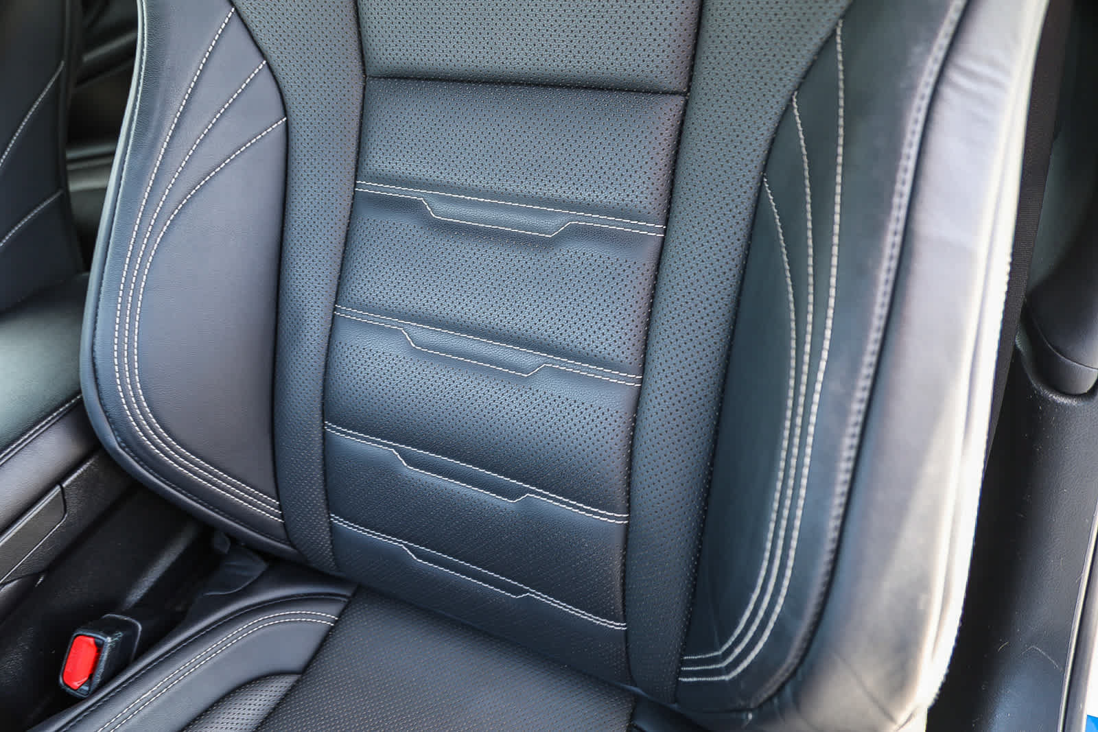 Used 2016 Lexus RC 200t RWD image 25