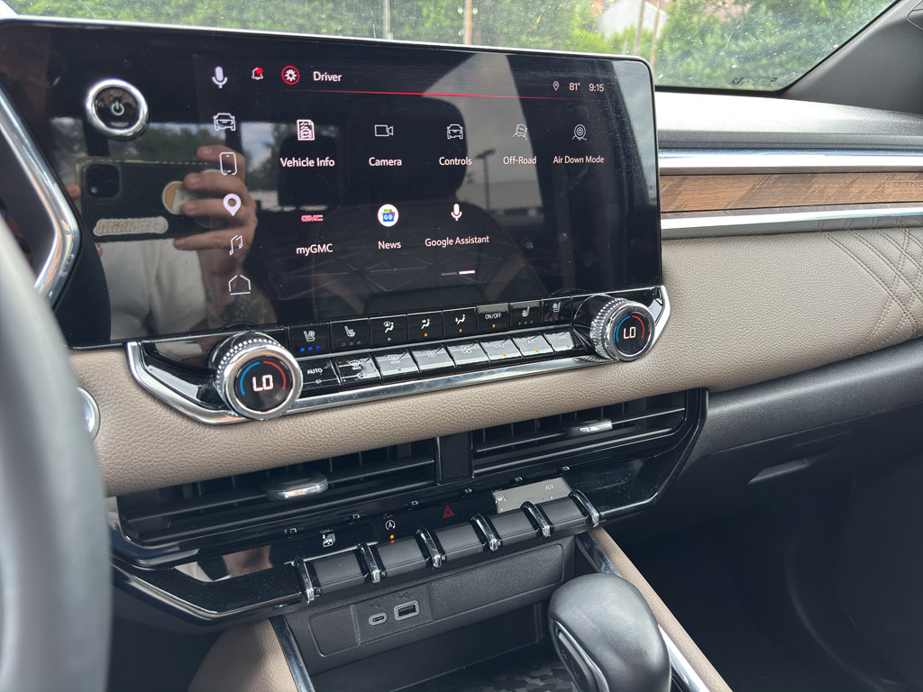 Used 2023 GMC Canyon Denali AWD/4WD image 20
