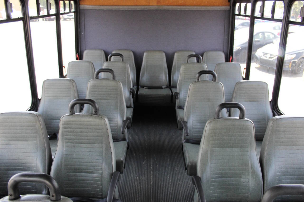 Used 2013 Ford E-450 and Econoline 450 Super Duty w/ Shuttle Bus Prep Pkg RWD image 24