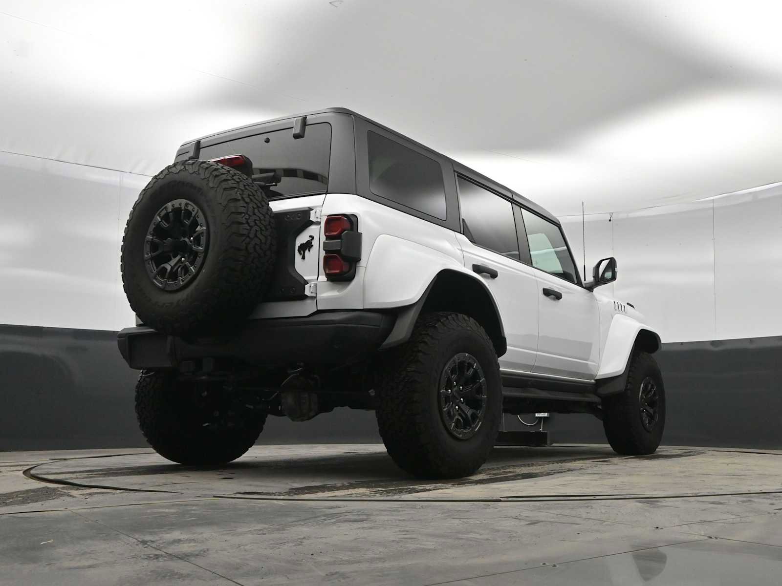 Used 2024 Ford Bronco Raptor w/ Interior Carbon Fiber Pack 6 image 37