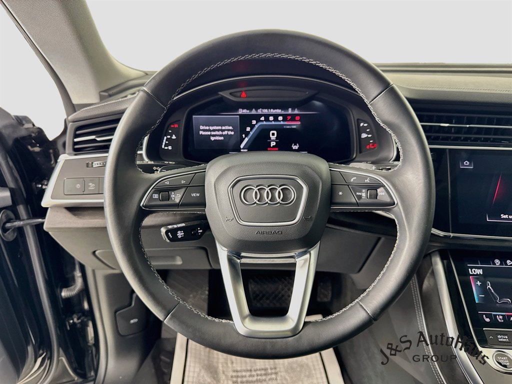 Used 2023 Audi Q8 Premium Plus w/ Premium Plus Package AWD/4WD image 12