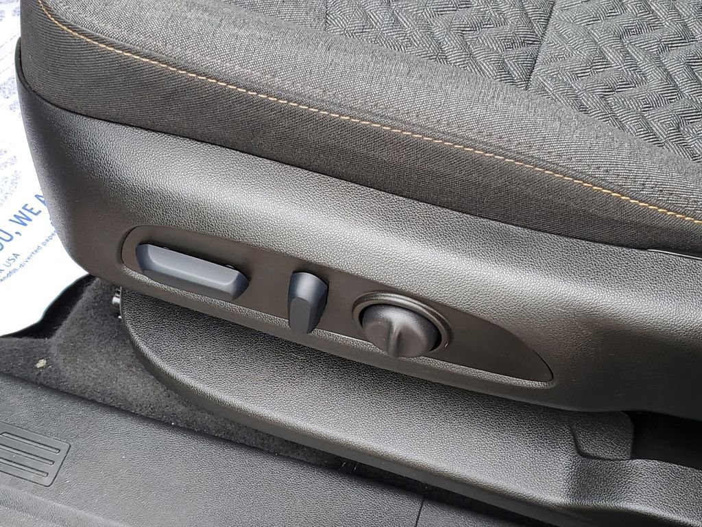 Used 2023 Chevrolet Equinox LT AWD/4WD image 6