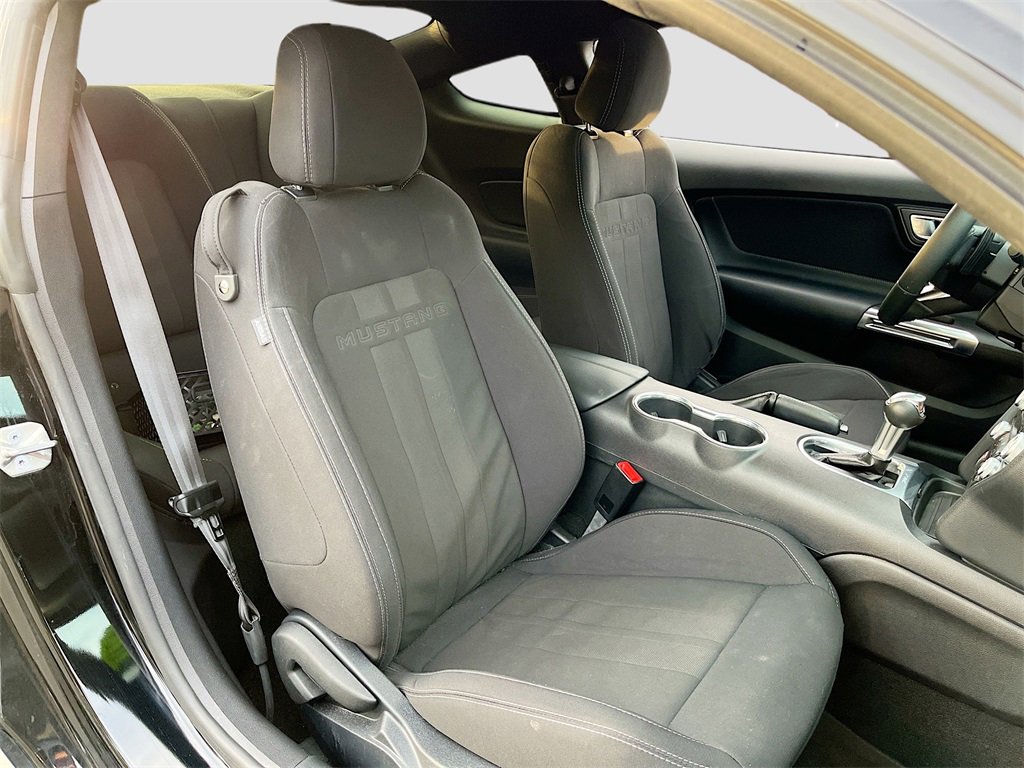 Used 2020 Ford Mustang Coupe image 25