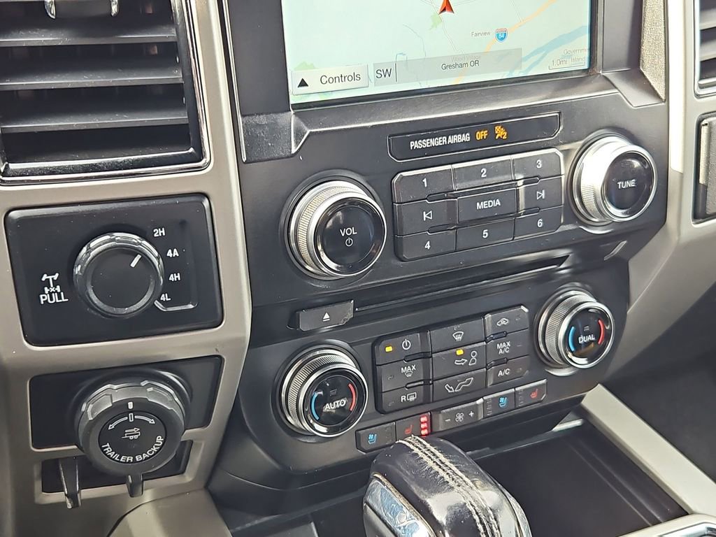 Used 2018 Ford F150 Lariat w/ Equipment Group 502A Luxury image 25